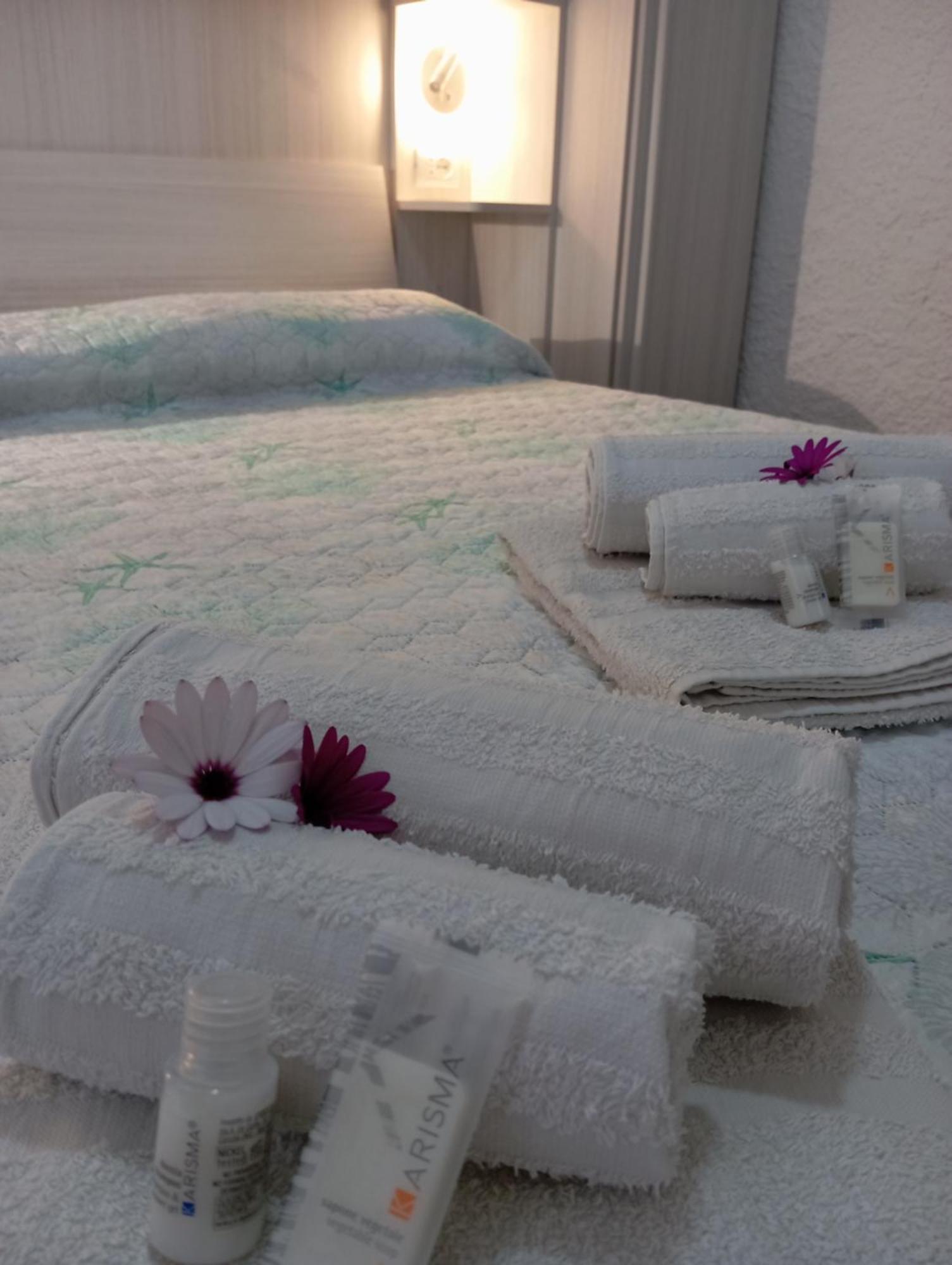 Villa Majore Beb Con Piscina Privata Rena Majore Værelse billede