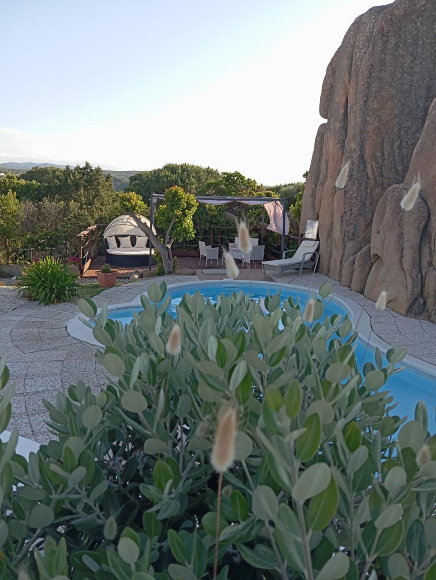 Villa Majore Beb Con Piscina Privata Rena Majore Eksteriør billede